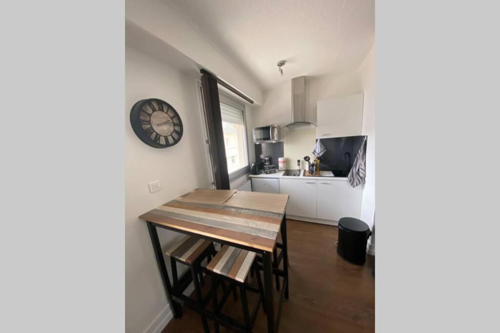 Le 13 Du Temple - Plein Coeur Centre Ville, Residence Privee, 5Mn Gare Sncf, Wifi Et Netflix Ньор Экстерьер фото